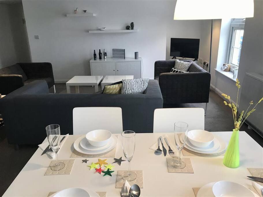No 1 Town Apartment Сидмаут Экстерьер фото