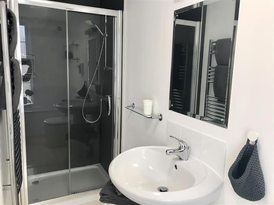 No 1 Town Apartment Сидмаут Экстерьер фото